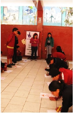 Actividades con Escolares para concientizar los derechos de las mujeres.